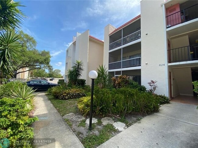 property at 624 NW 13th St
