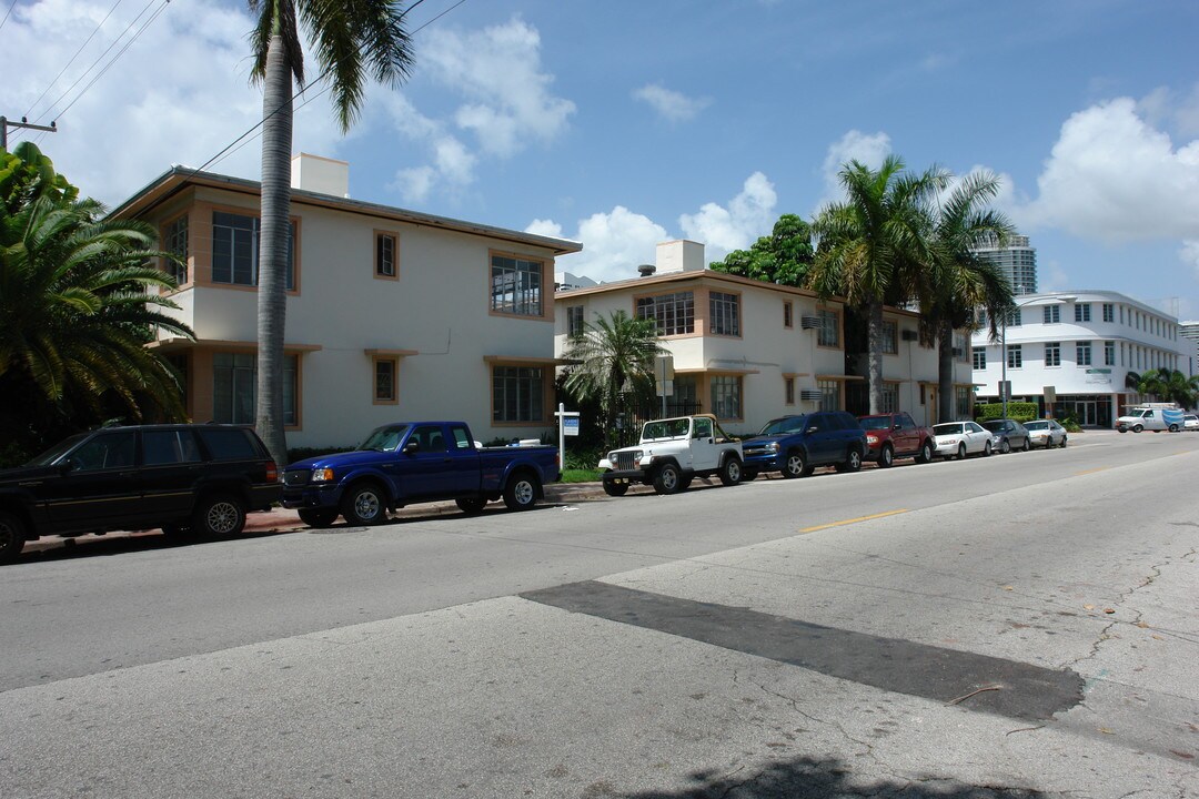 Elite Beach at 16th Street in Miami Beach, FL - Building Photo