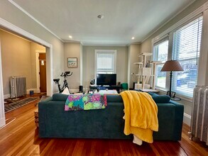 12 Matchett St, Unit 1 in Boston, MA - Building Photo - Building Photo