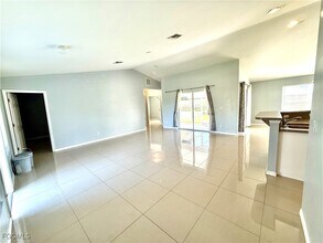 2911 40th St SW in Lehigh Acres, FL - Building Photo - Building Photo