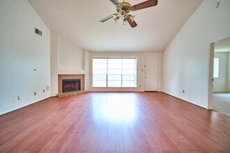 17006 Summer Dawn Pl in Houston, TX - Building Photo - Building Photo