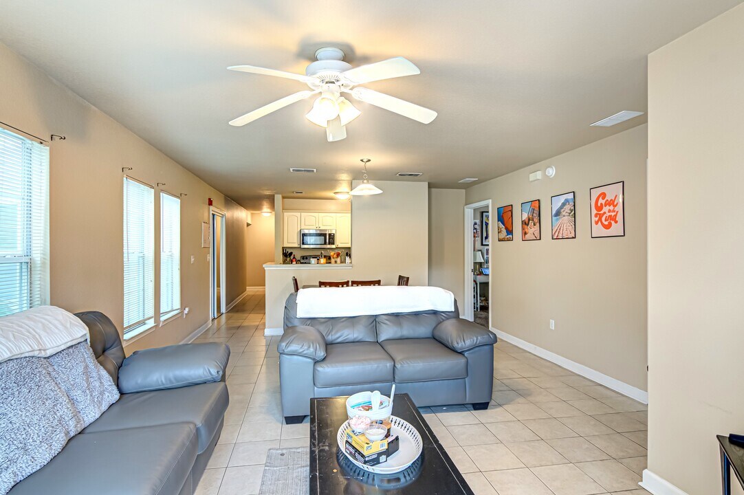 835 SW 9th St in Gainesville, FL - Foto de edificio