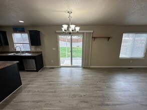 8043 Pinfeather Dr in Fountain, CO - Foto de edificio - Building Photo