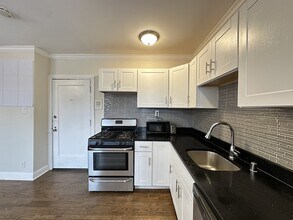 2129 N Dayton St in Chicago, IL - Foto de edificio - Building Photo