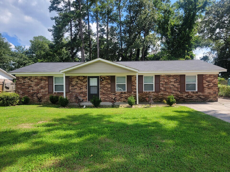 1910 Collierwood Way in Augusta, GA - Building Photo
