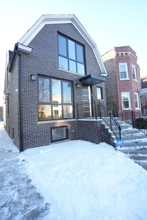 1034 N Drake Ave in Chicago, IL - Building Photo