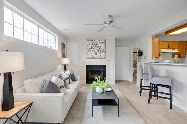 property at 6702 S Ivy Way