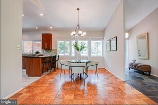 8428 Magruder Mill Ct in Bethesda, MD - Building Photo