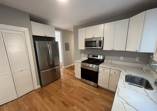 property at 33 Hancock St