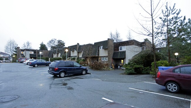 Killarney Gardens Co-Op in Vancouver, BC - Building Photo - Building Photo