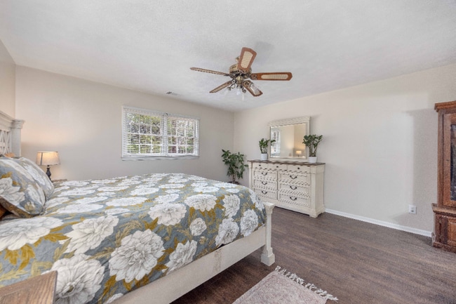 99 Southview Dr in Fortson, GA - Foto de edificio - Building Photo