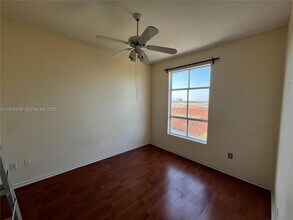 7420 W 20th Ave in Hialeah, FL - Building Photo - Building Photo