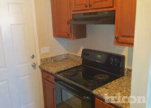 621 Hoskins Ridge Ln in Charlotte, NC - Building Photo - Building Photo