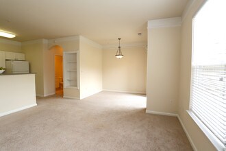 Camden Silo Creek in Ashburn, VA - Building Photo - Interior Photo