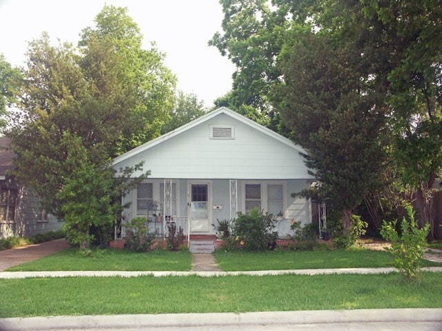 4116 Case St