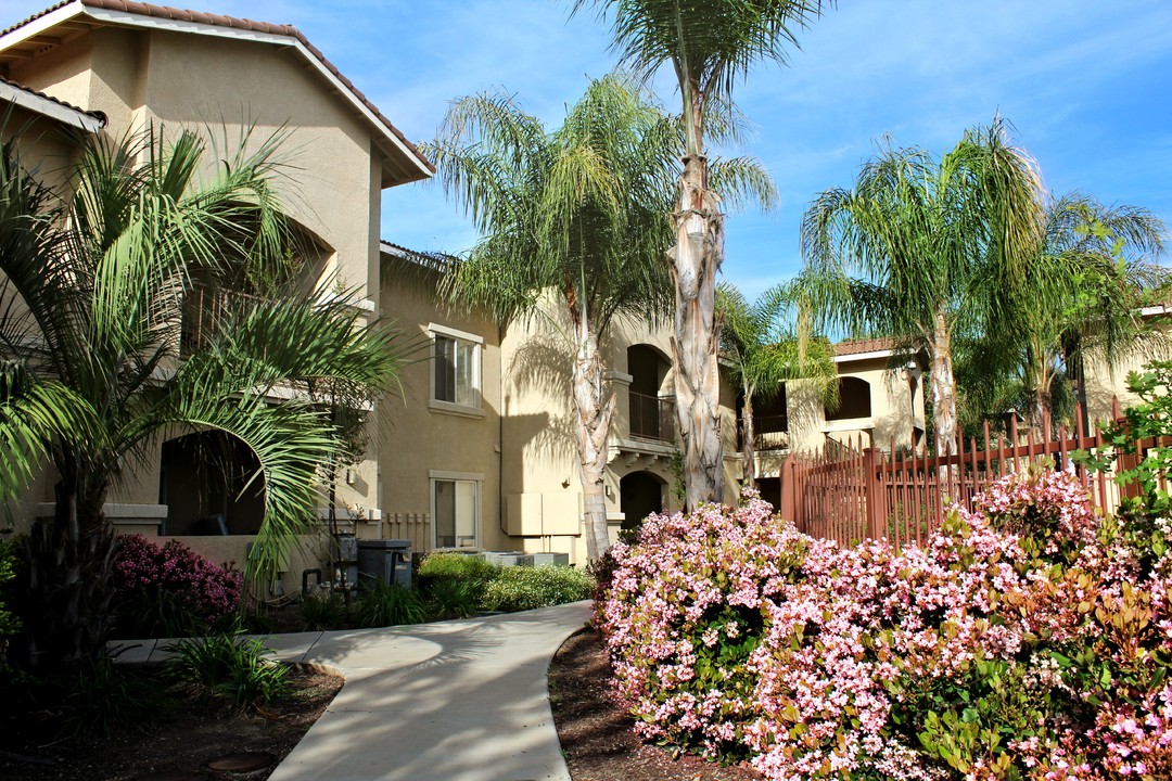 Granville in Merced, CA - Building Photo