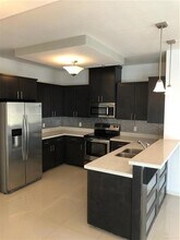 1301 E Daffodil Ave, Unit 1L in McAllen, TX - Building Photo - Building Photo