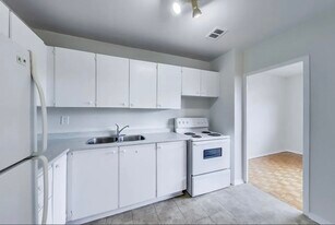 The Park Mills in Toronto, ON - Building Photo