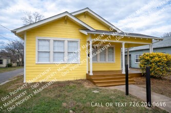 1101 Gibbs St in San Antonio, TX - Building Photo - Building Photo