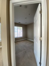 10877 McPeak Ln in Dublin, CA - Building Photo - Building Photo
