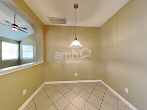 10006 Tulip Trails Ct in Houston, TX - Foto de edificio - Building Photo