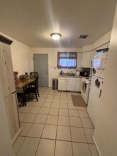 1591 S 800 E in Orem, UT - Foto de edificio - Building Photo