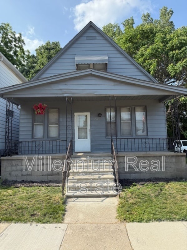 property at 15251 Maplewood Ave