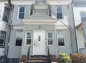68 Rose Ave in Jersey City, NJ - Building Photo