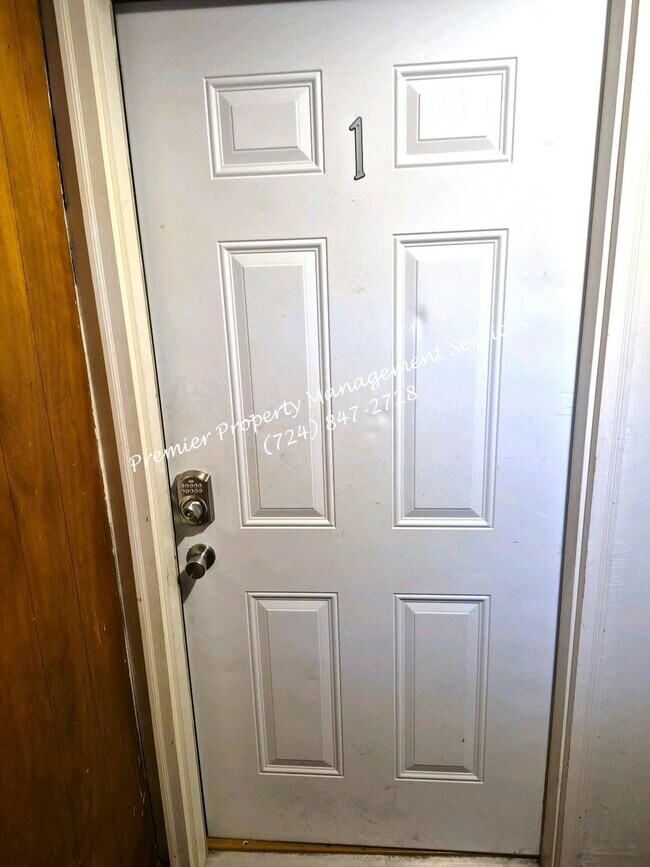 483 New York Ave in Rochester, PA - Building Photo - Building Photo