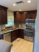 739 Locklear Ave in Sarasota, FL - Building Photo - Building Photo