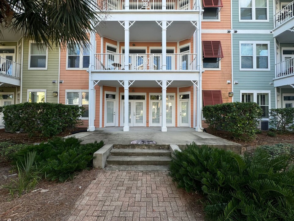 8700 Front Beach Rd in Panama City Beach, FL - Building Photo