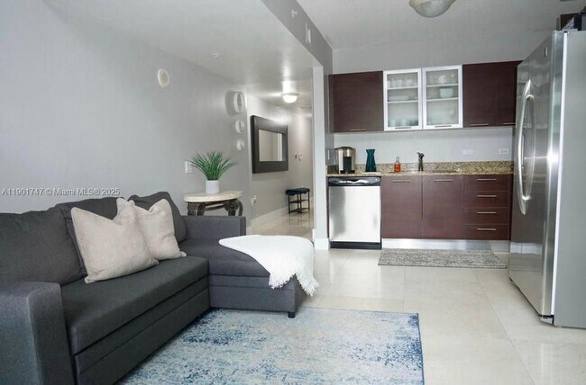 41 SE 5th St in Miami, FL - Building Photo - Building Photo