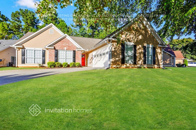 795 Avalon Forest Dr NW