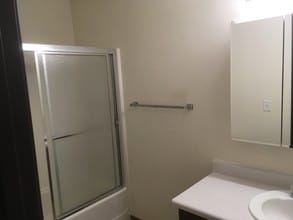 1727 N Grandview Ln in Bismarck, ND - Building Photo - Building Photo