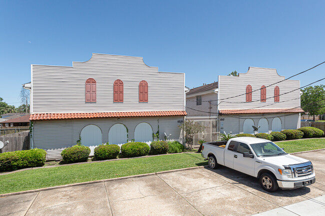 1517-1521 Clearview Pky in Metairie, LA - Foto de edificio - Building Photo