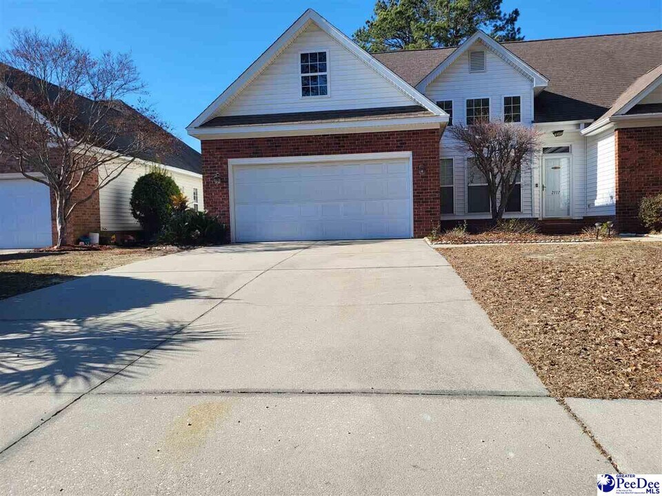 2117 Elderberry Dr in Florence, SC - Building Photo