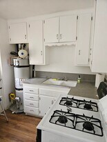 633 San Pedro Dr SE, Unit C in Albuquerque, NM - Building Photo