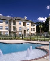 Columbia Greens in Houston, TX - Building Photo