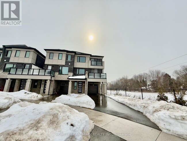 43 Thomas Frisby Jr Cres in Markham, ON - Building Photo - Building Photo