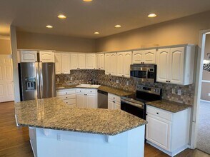 8981 SW Waverly Dr in Tigard, OR - Building Photo - Building Photo