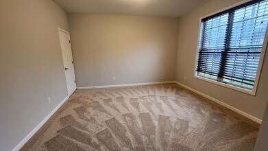 4525 Village Ct in Columbus, GA - Foto de edificio - Building Photo