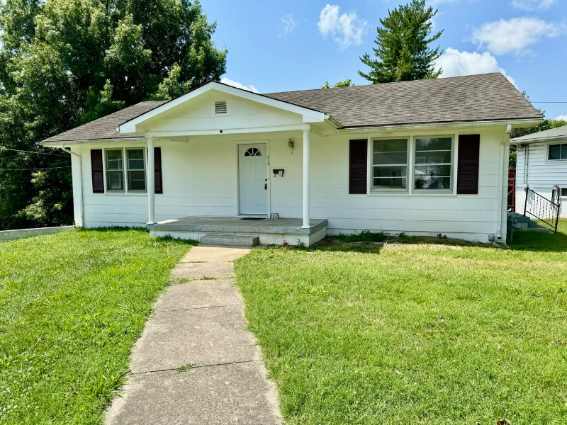312 Spring St in Leitchfield, KY - Building Photo