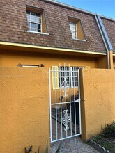 2652 NW 60th Way in Sunrise, FL - Building Photo - Building Photo