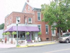 56 - 58 N Broad St in Lititz, PA - Building Photo