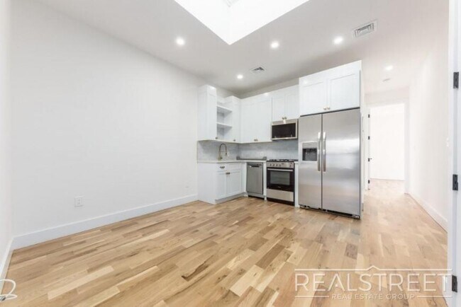 property at 1172 Fulton St