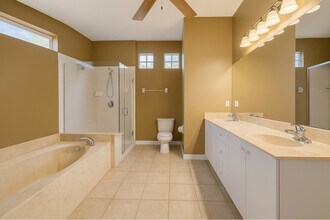 660 SW Treasure Cove in Port St. Lucie, FL - Building Photo - Building Photo