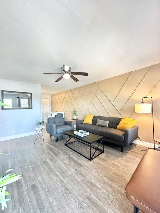 1501 N Federal Hwy in Lake Worth Beach, FL - Building Photo