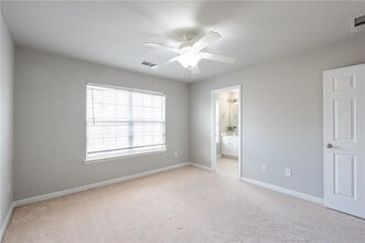 2190 Landing Walk Dr in Duluth, GA - Foto de edificio - Building Photo