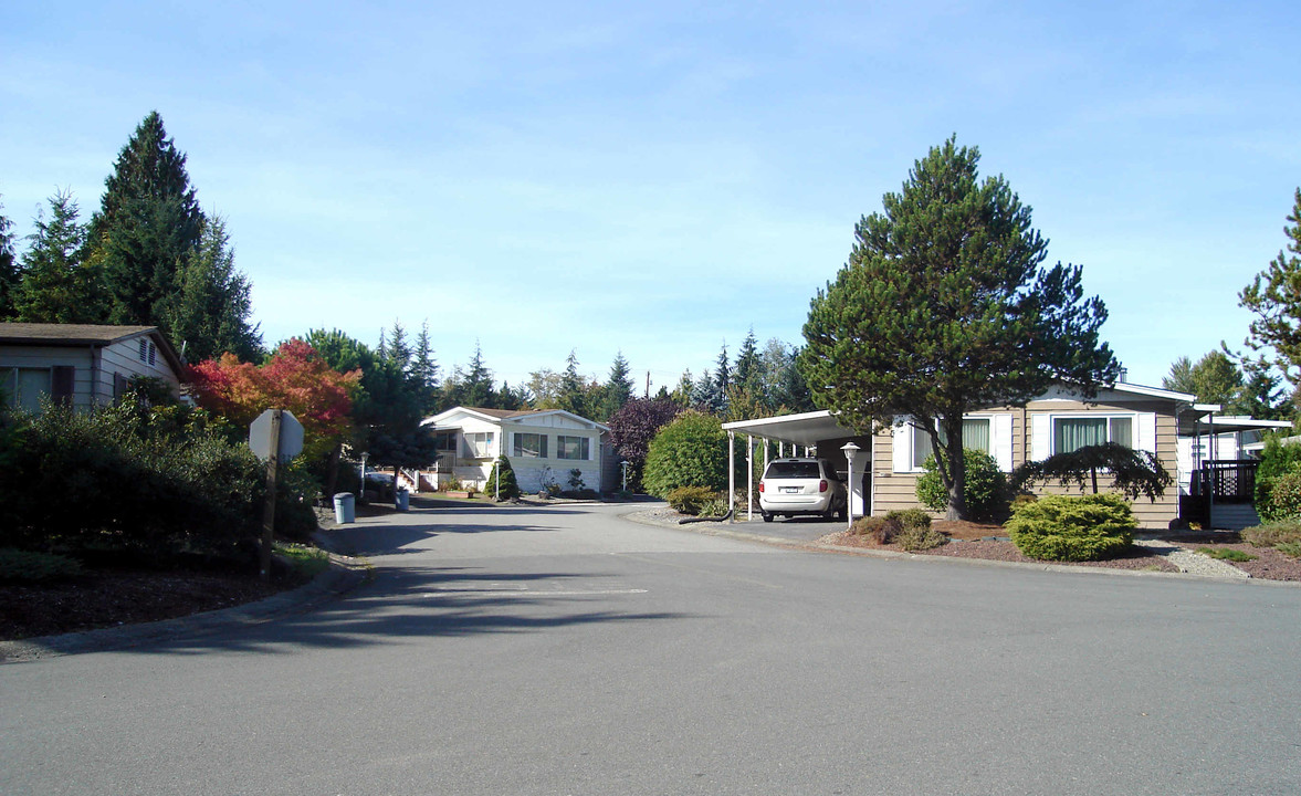 Mariner Village in Everett, WA - Foto de edificio