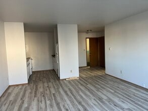 3809 S 35th St in Greenfield, WI - Foto de edificio - Building Photo